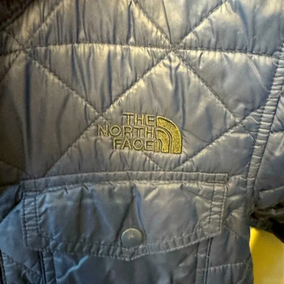 The North Face - boys snap front puffer jacket: Size Medium 10-12